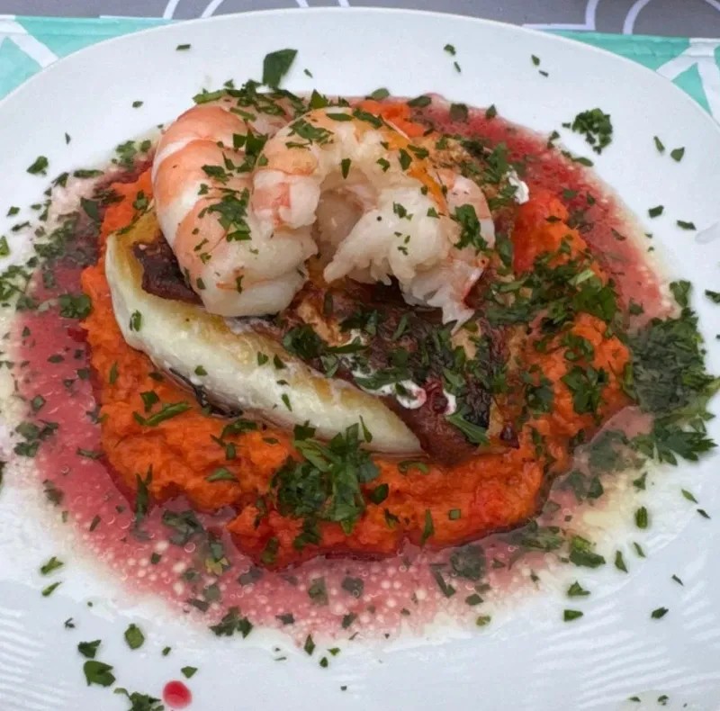 Image alt description