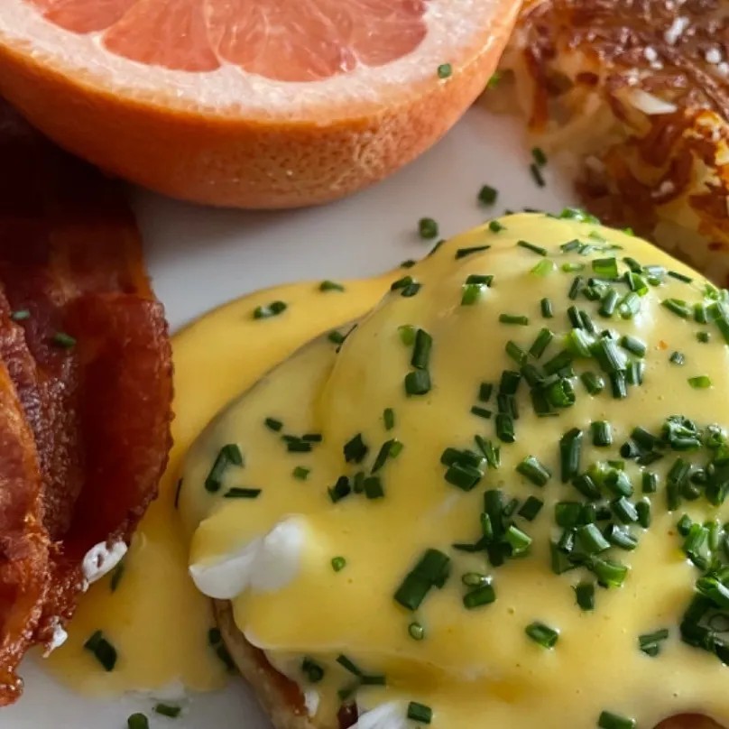 Image alt description