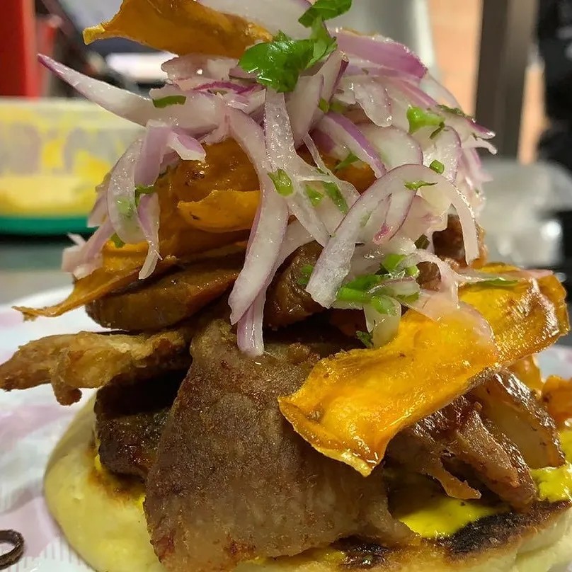 Image alt description