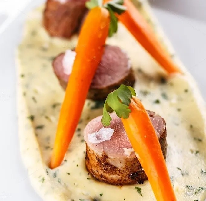 Image alt description