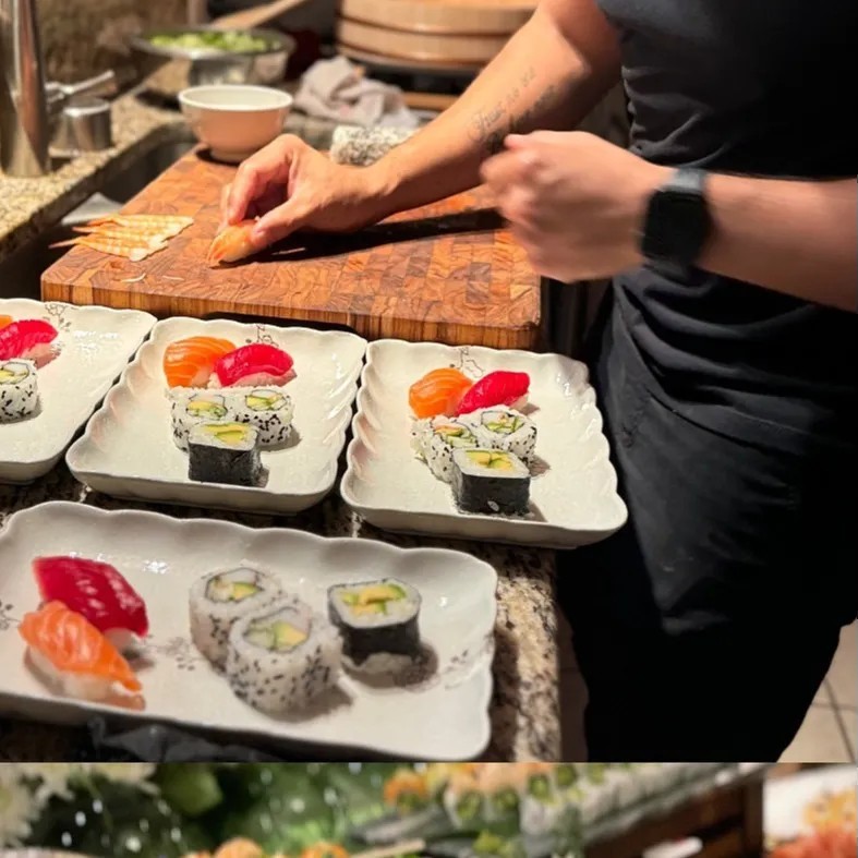 Image alt description