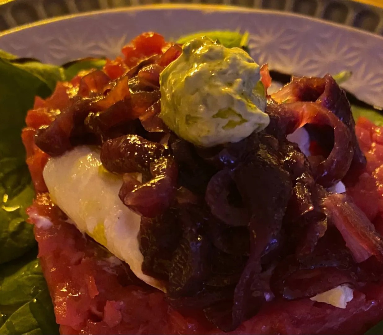 Image alt description