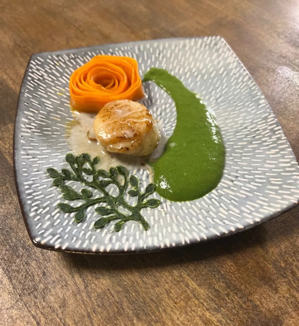 Image alt description