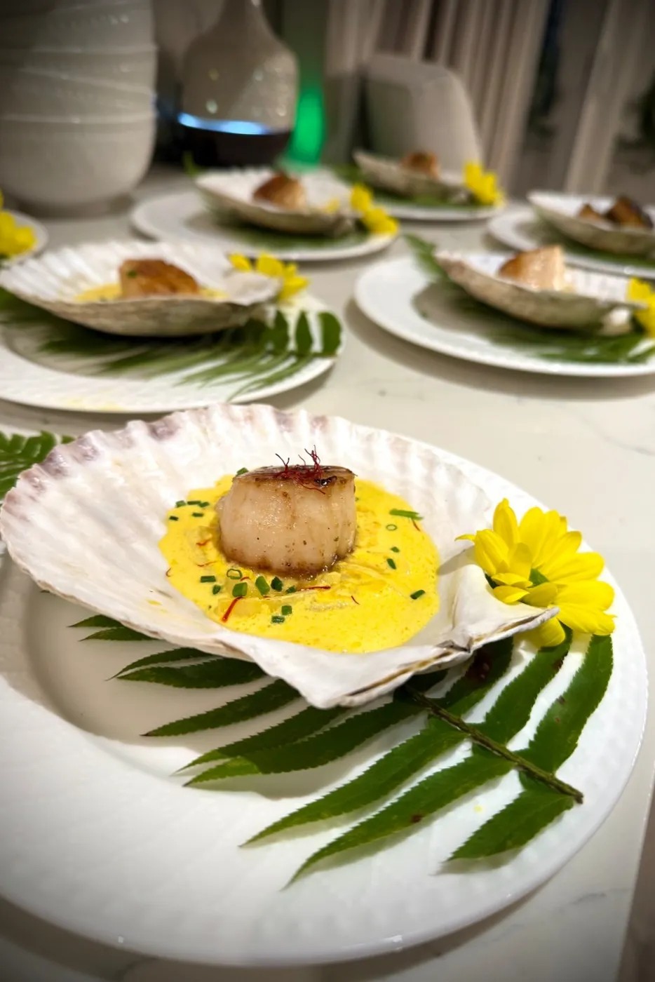 Image alt description