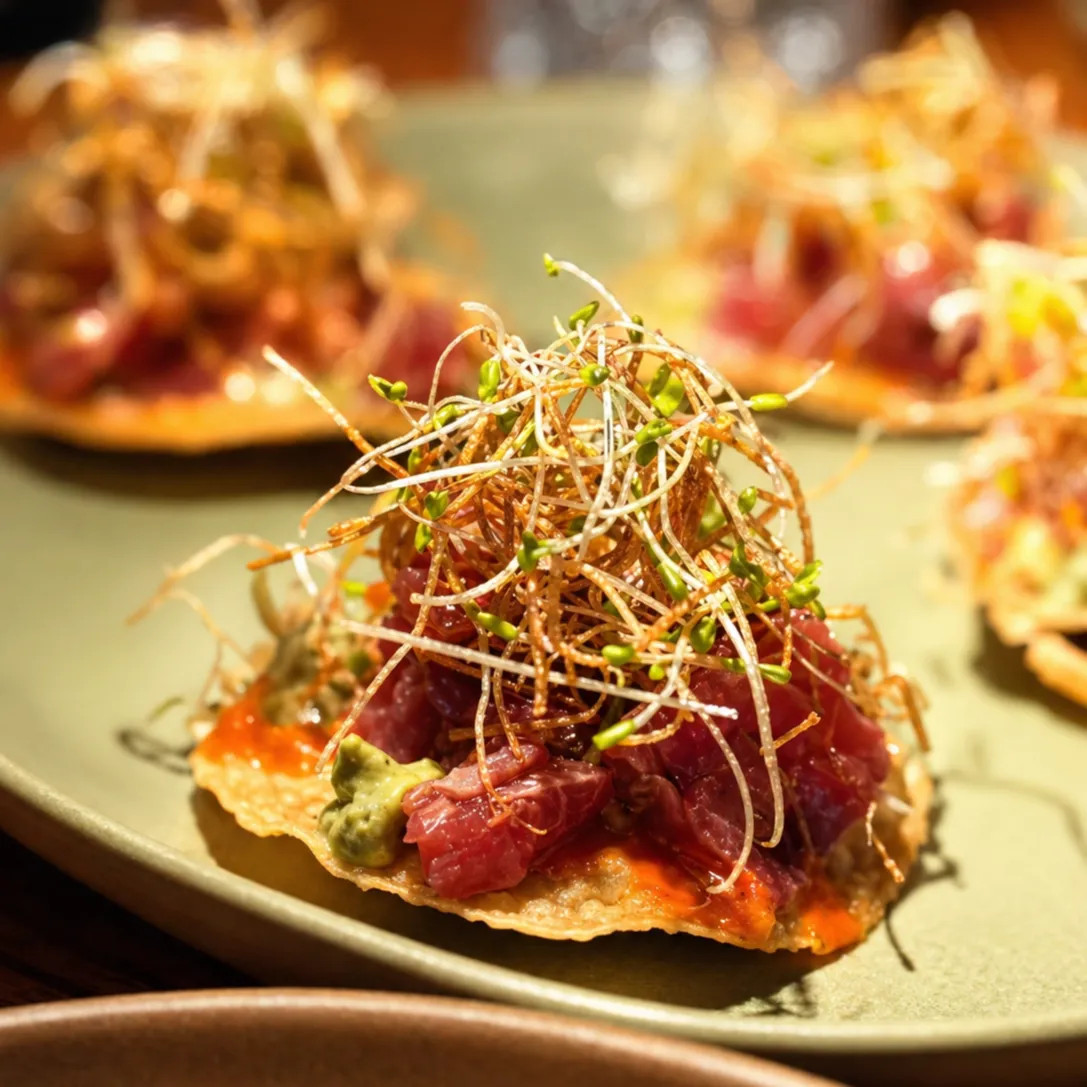 Image alt description