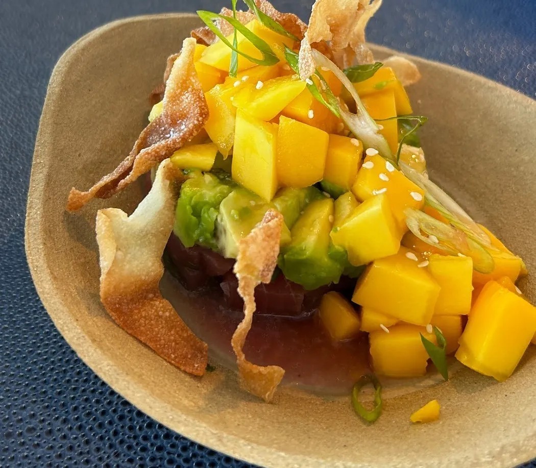 Image alt description