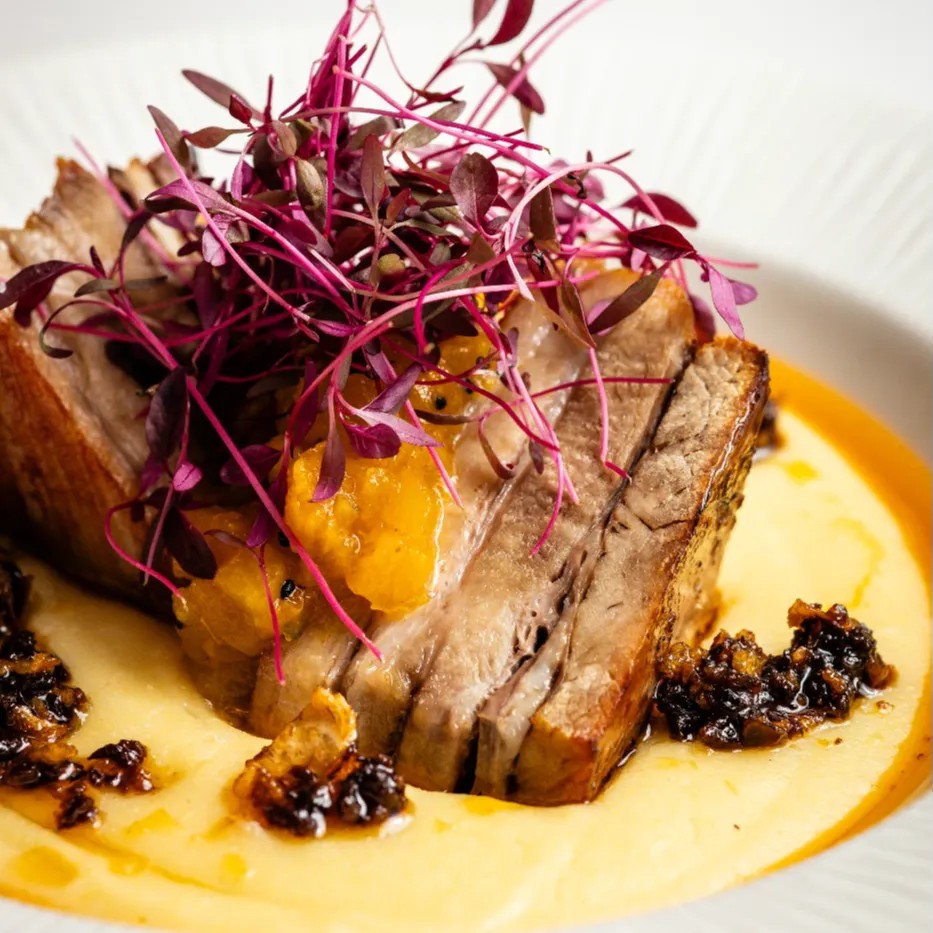 Image alt description