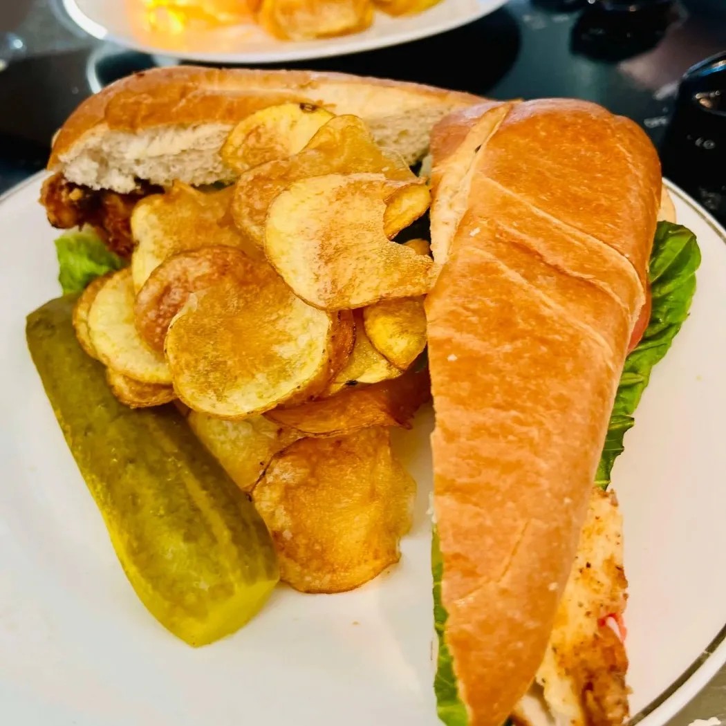 Image alt description