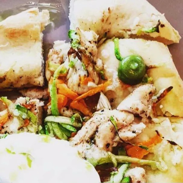 Image alt description