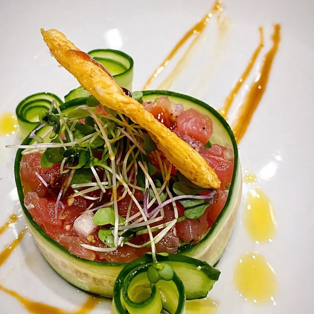 Image alt description