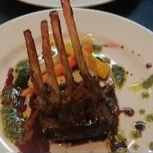 Image alt description