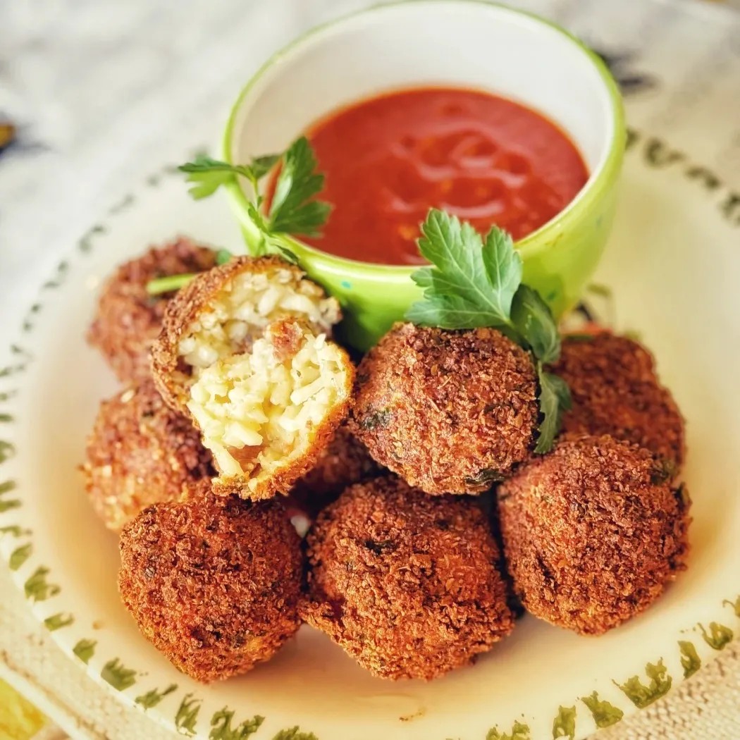 Image alt description