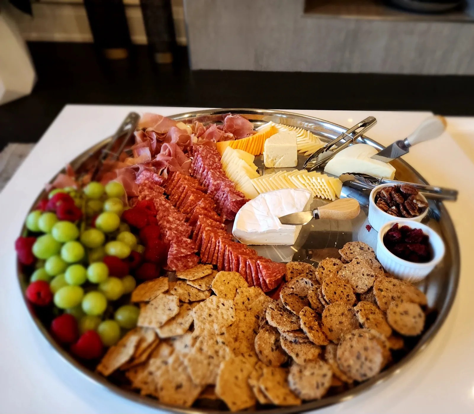 Image alt description