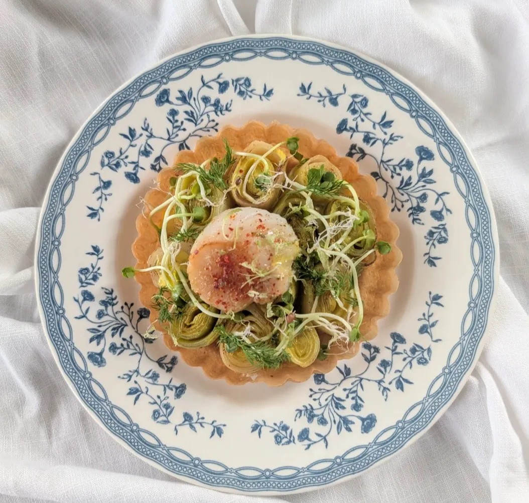 Image alt description