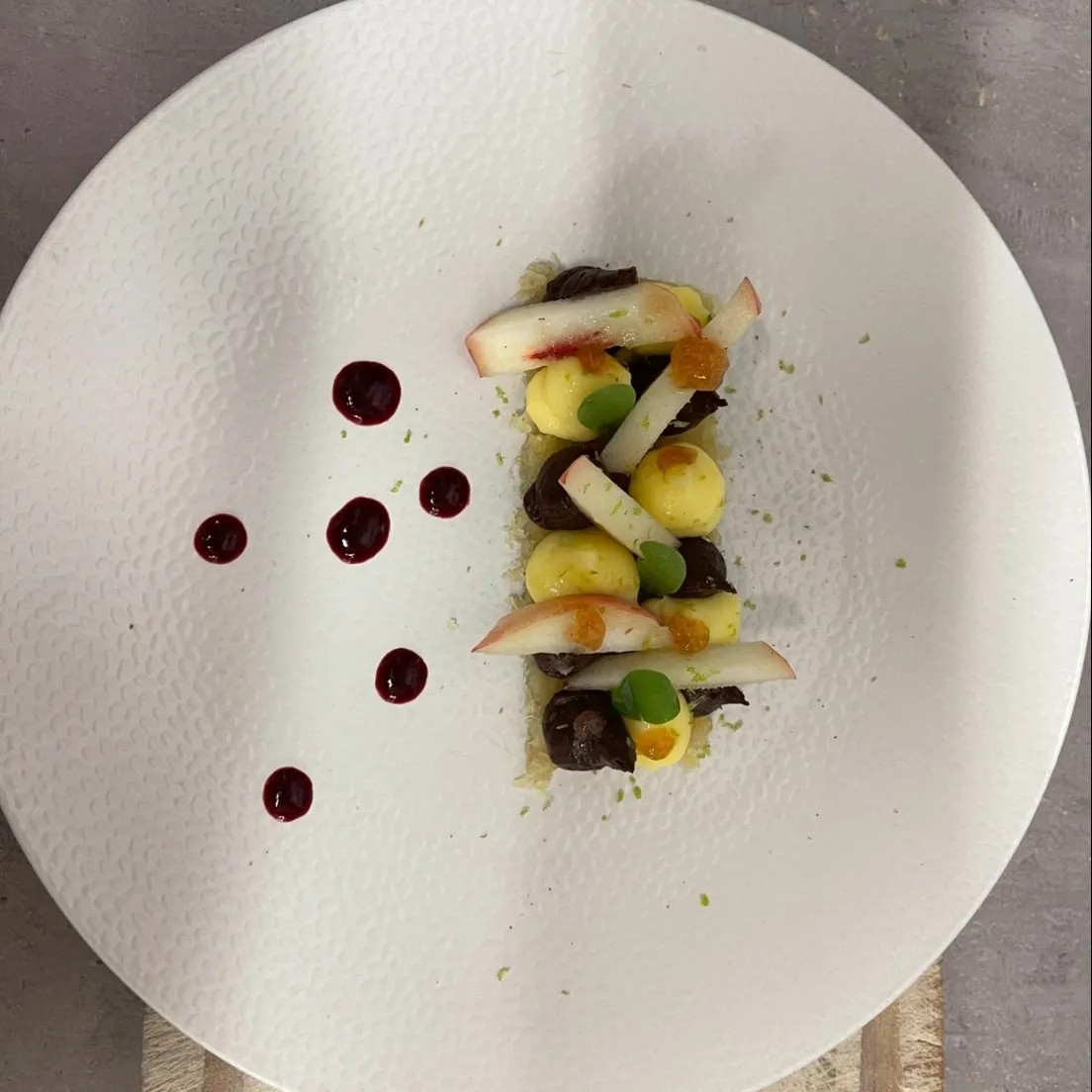 Image alt description