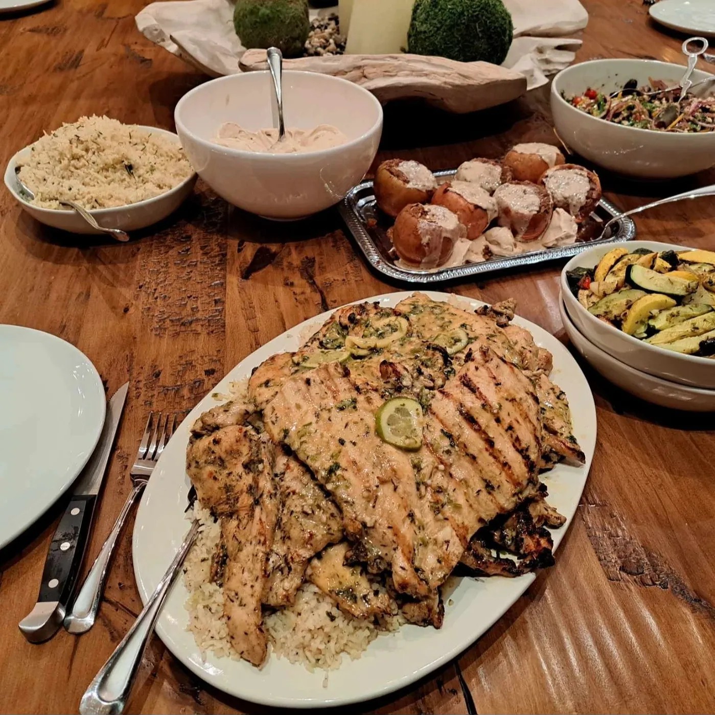 Image alt description