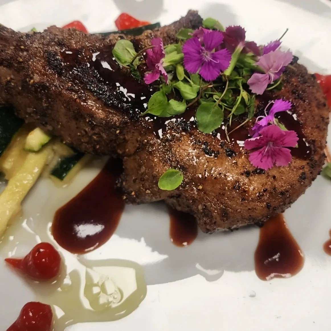 Image alt description