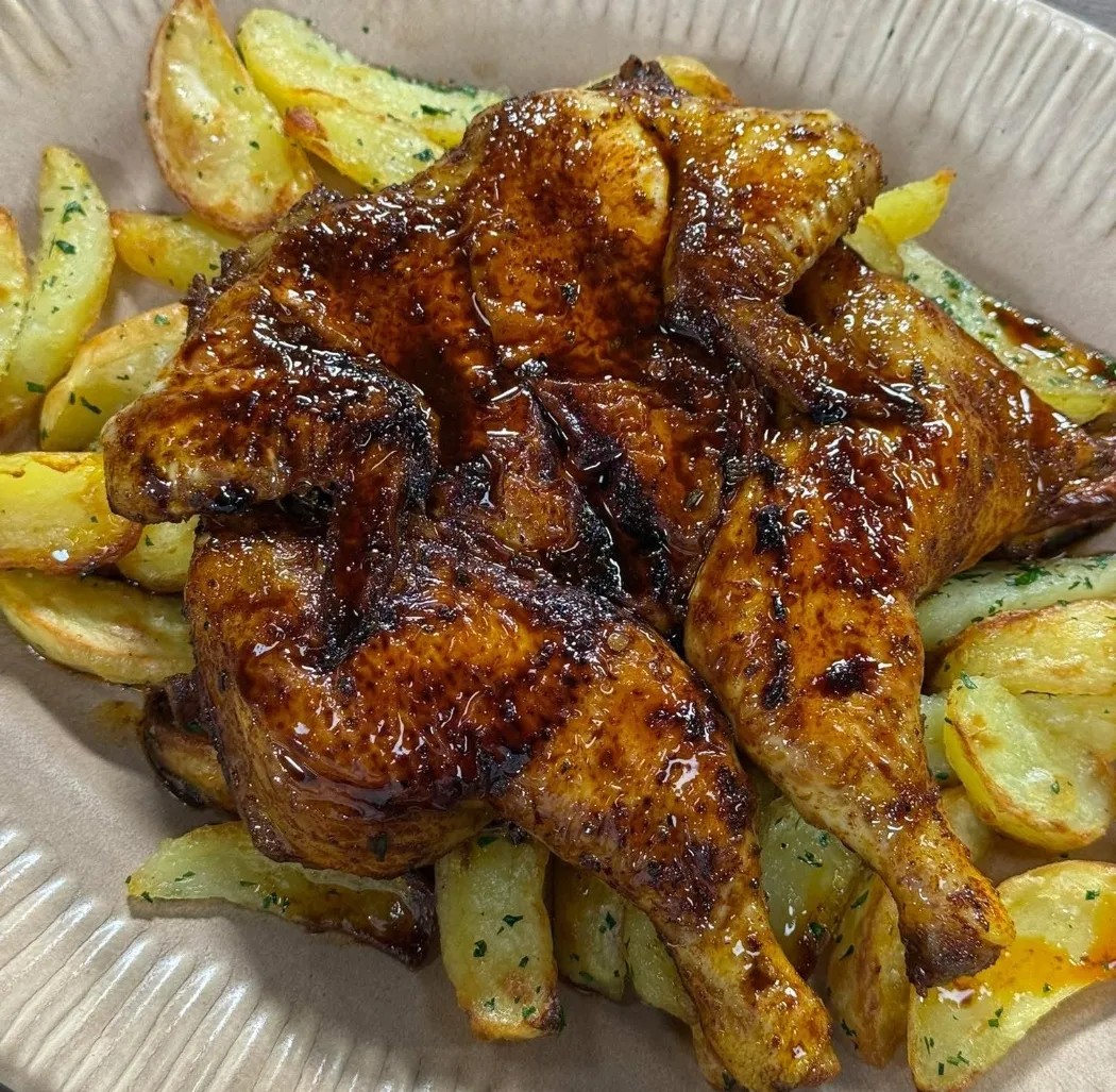 Image alt description