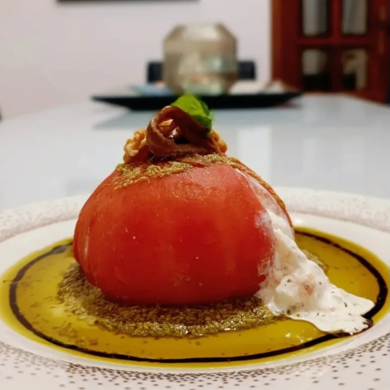 Image alt description