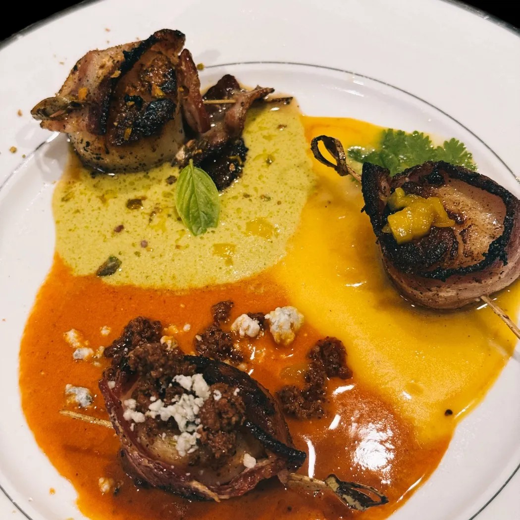 Image alt description