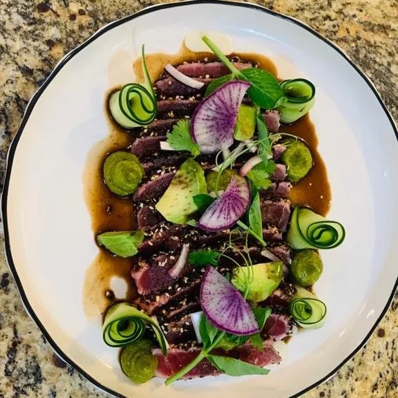 Image alt description