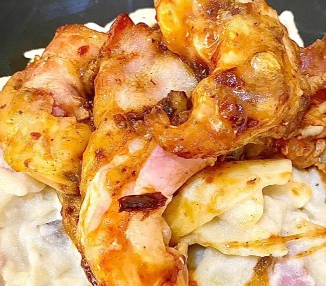 Image alt description