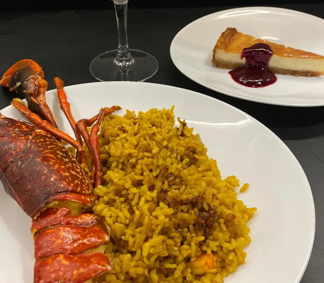 Image alt description