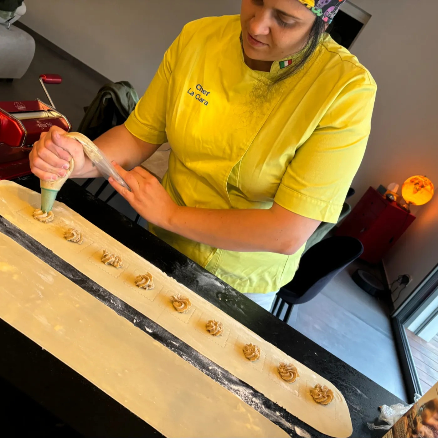 Image alt description