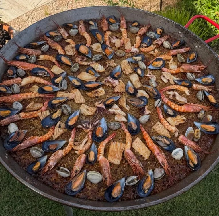 Image alt description