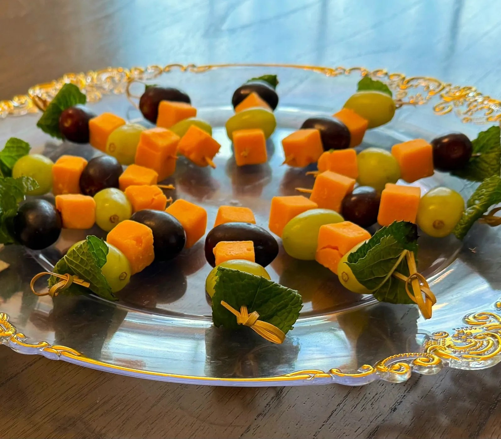 Image alt description