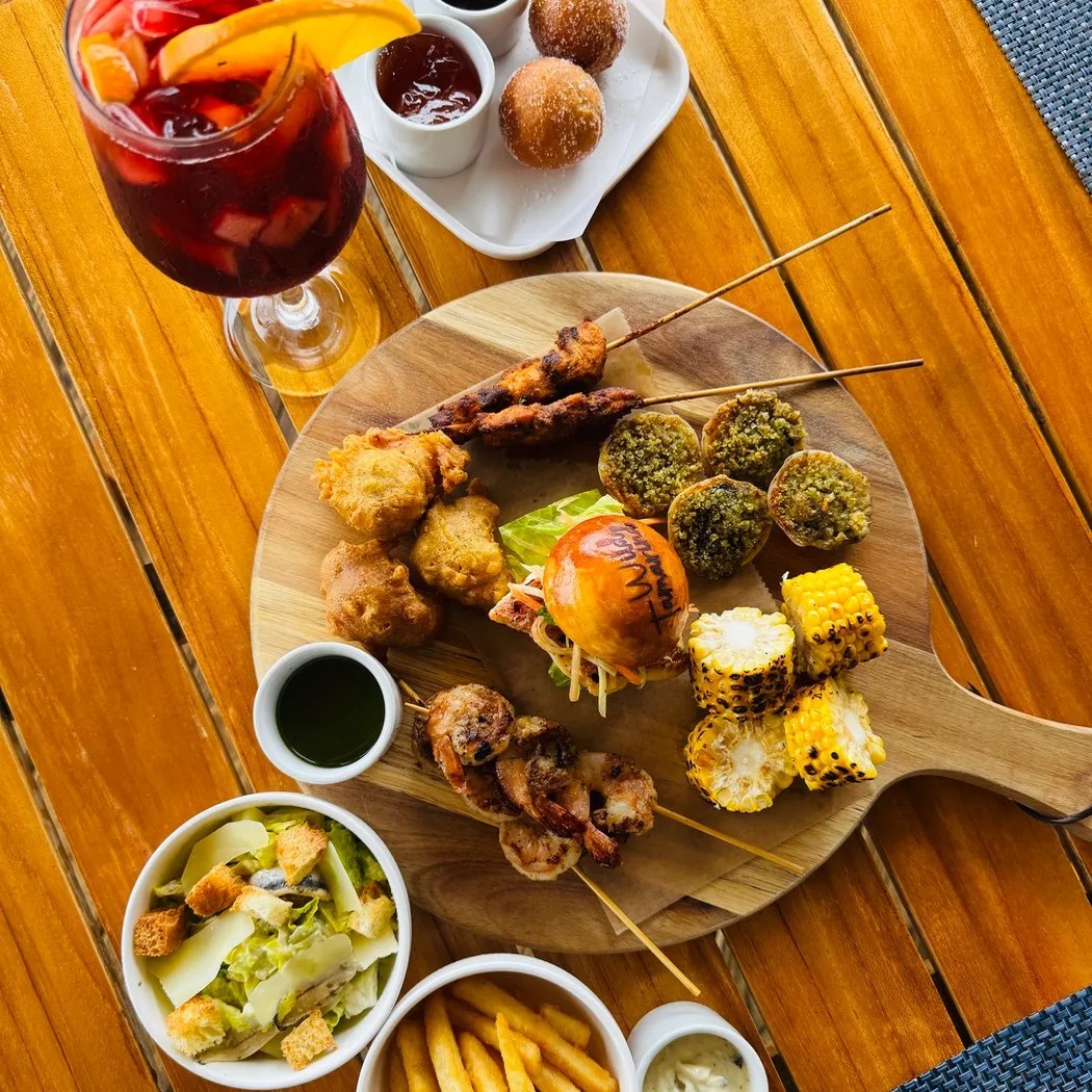 Image alt description