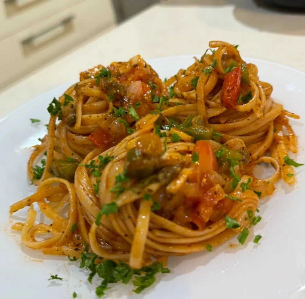 Image alt description