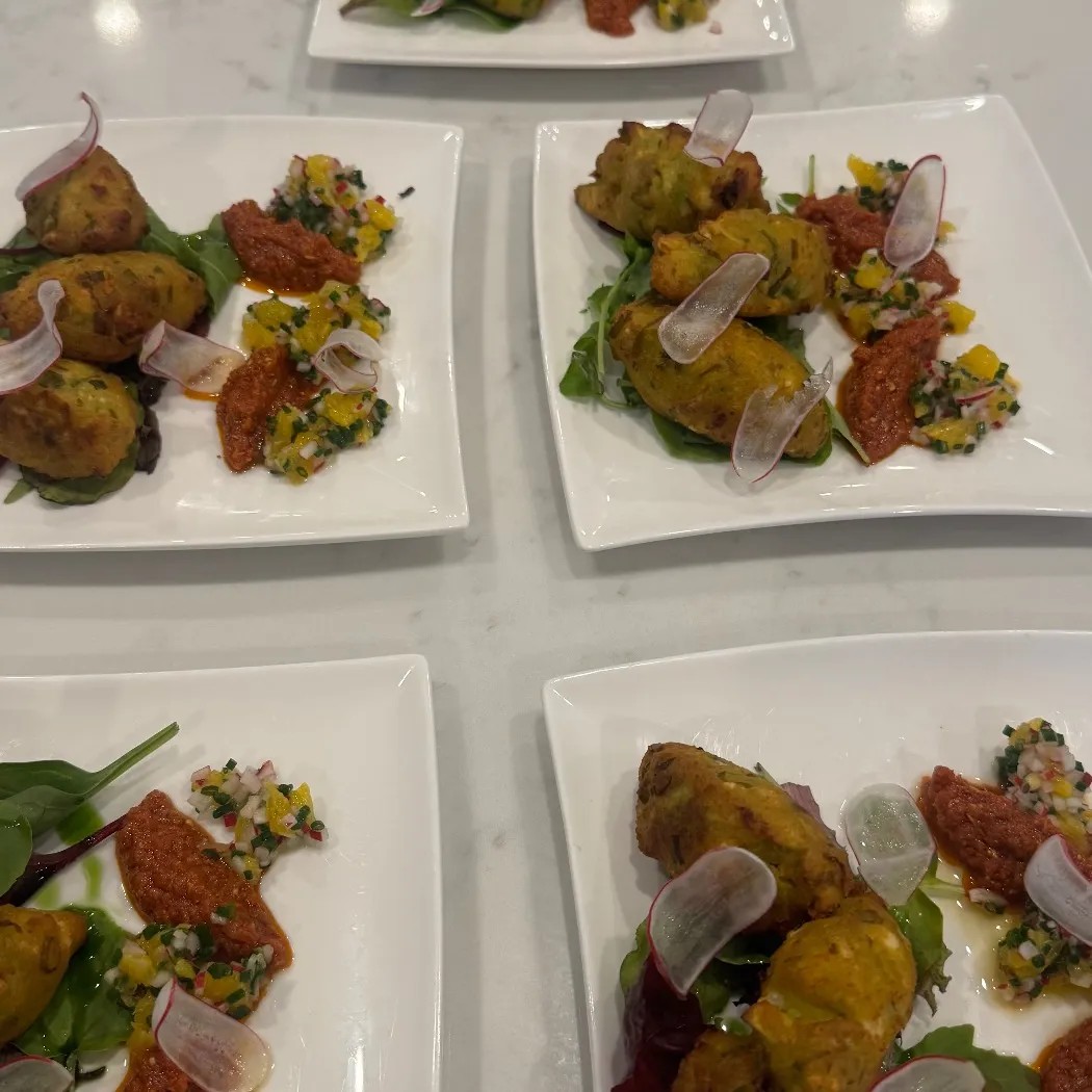 Image alt description