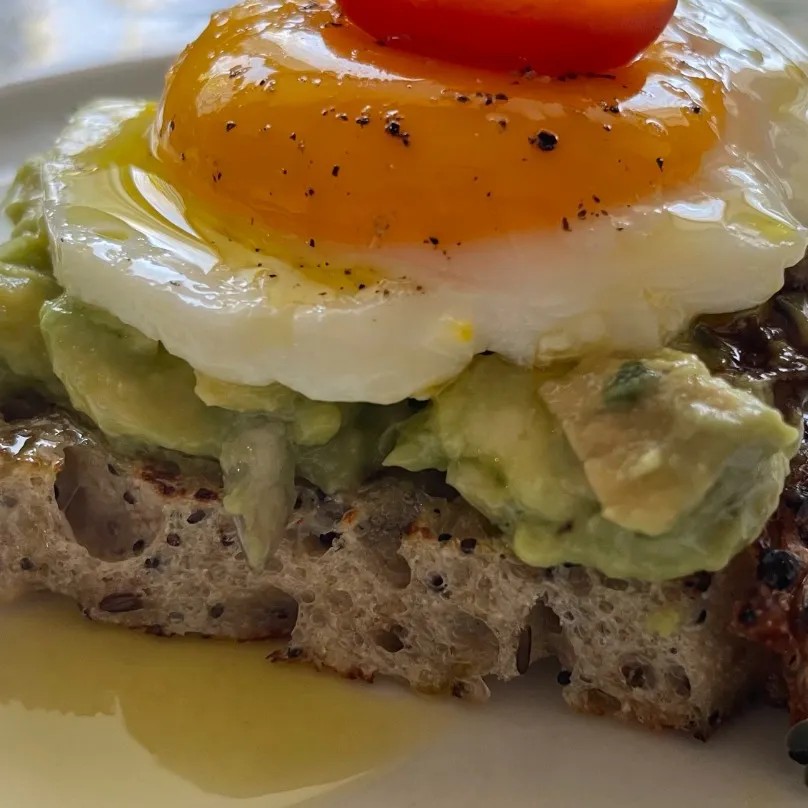 Image alt description