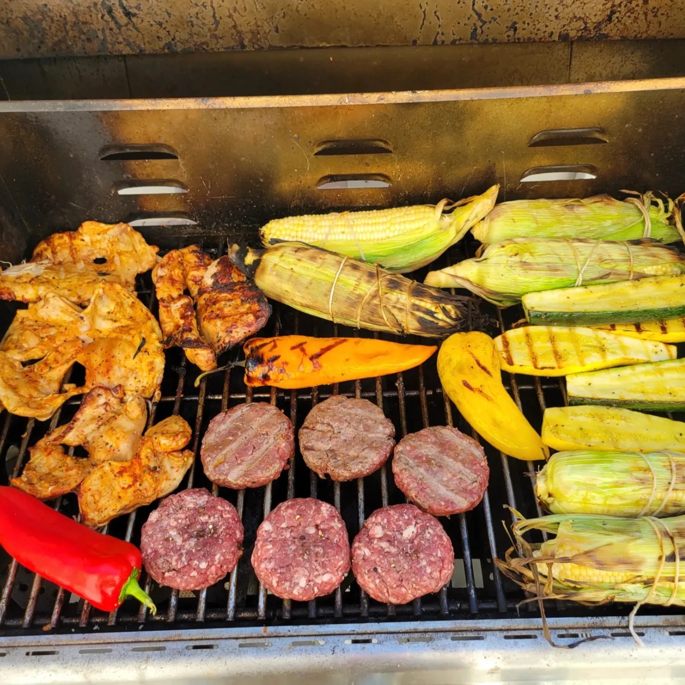 Image alt description