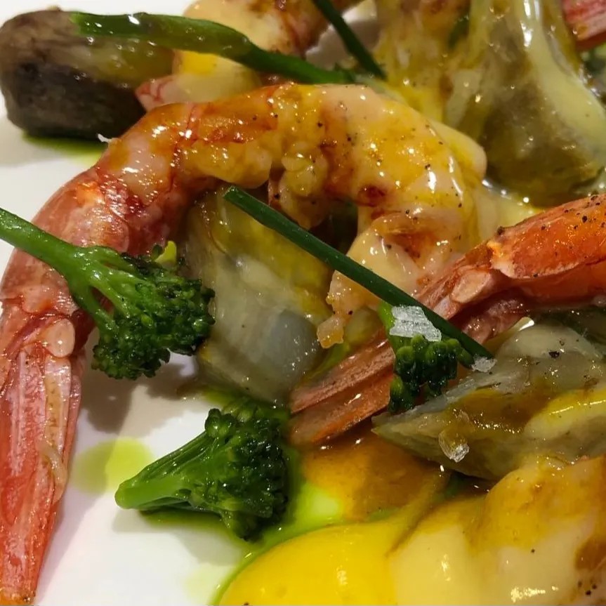 Image alt description