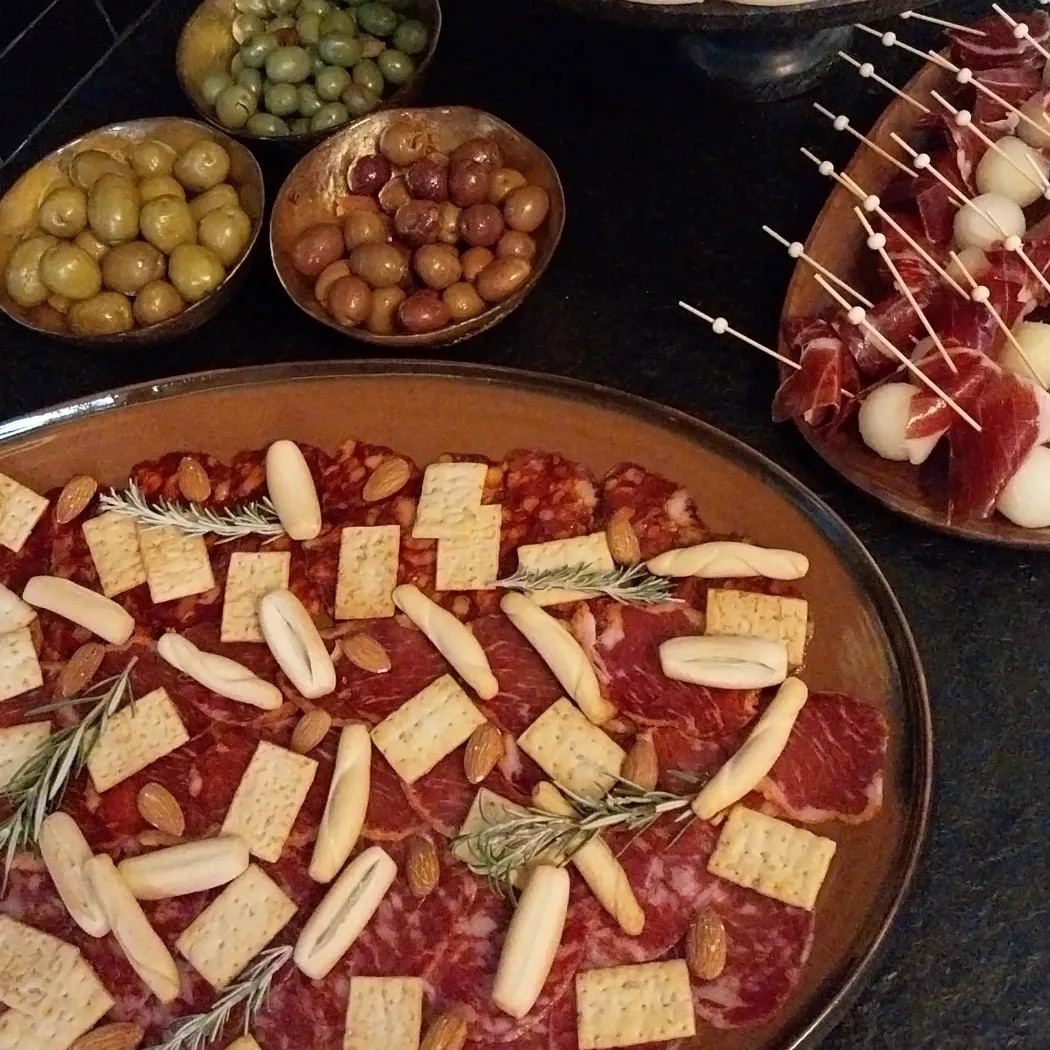 Image alt description