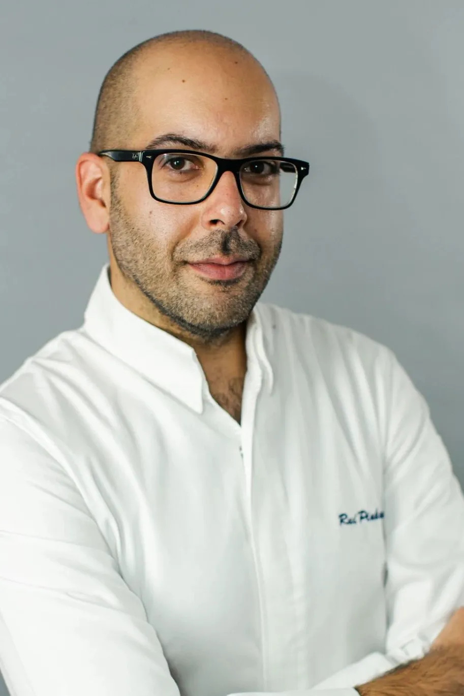 Image alt description