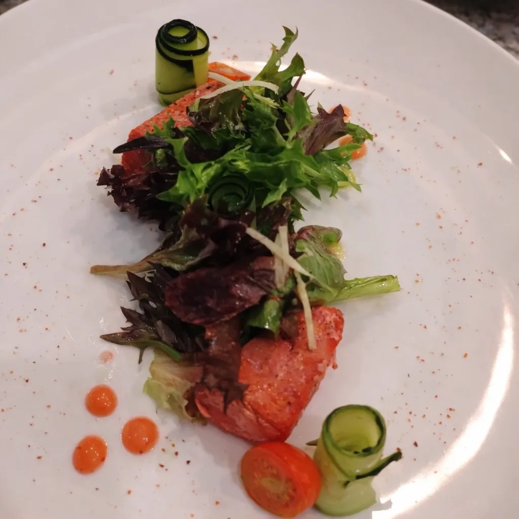 Image alt description