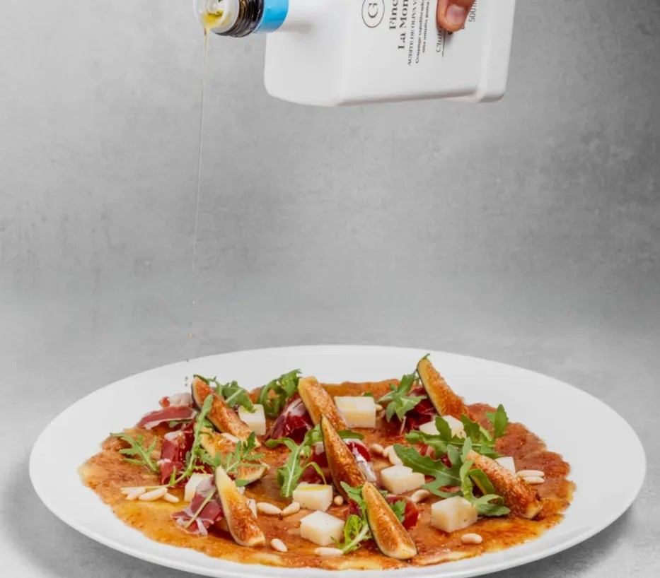 Image alt description