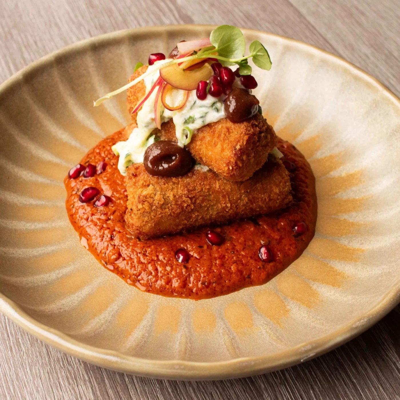 Image alt description