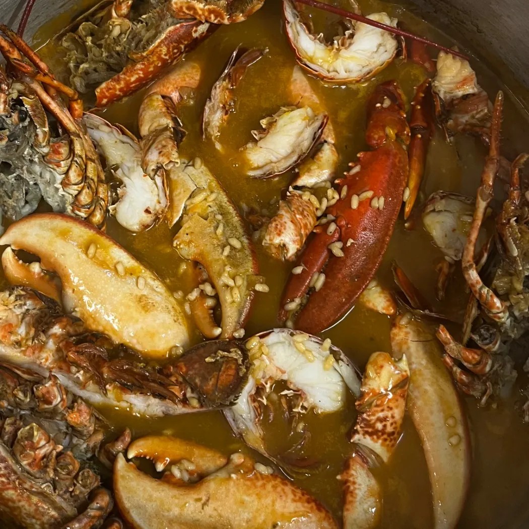 Image alt description