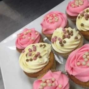 Image alt description