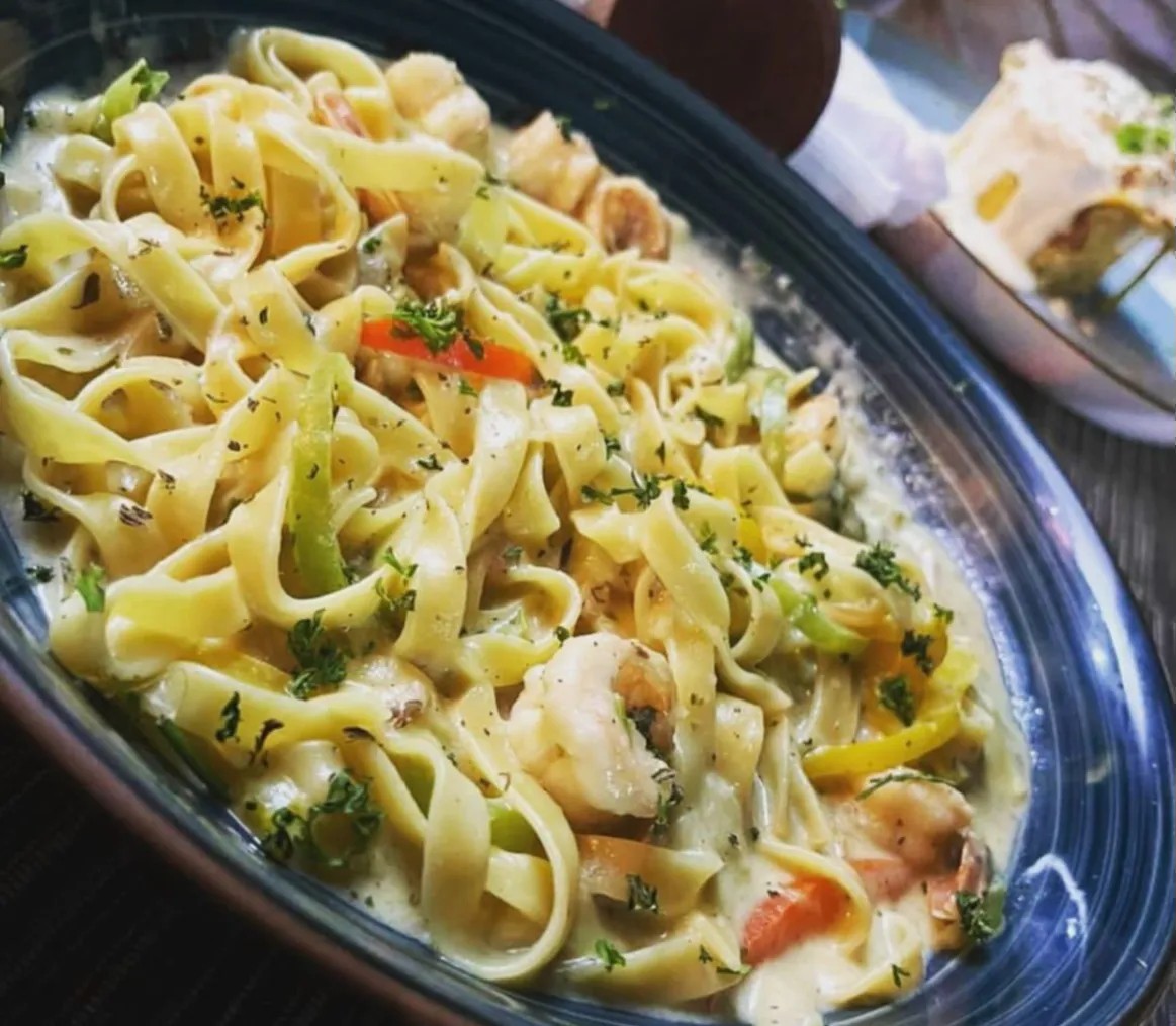 Image alt description