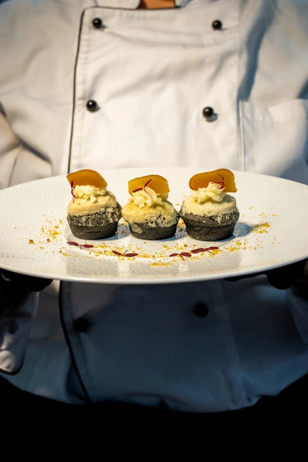 Image alt description