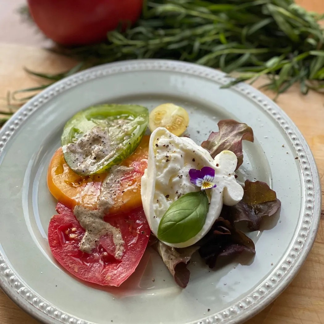 Image alt description