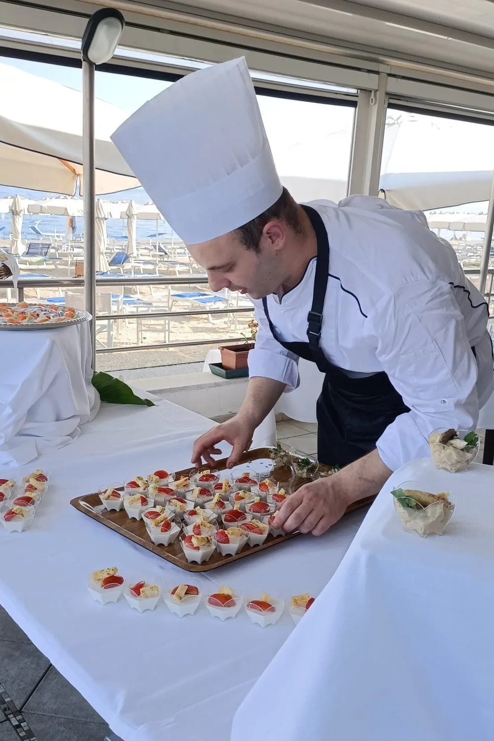 Image alt description