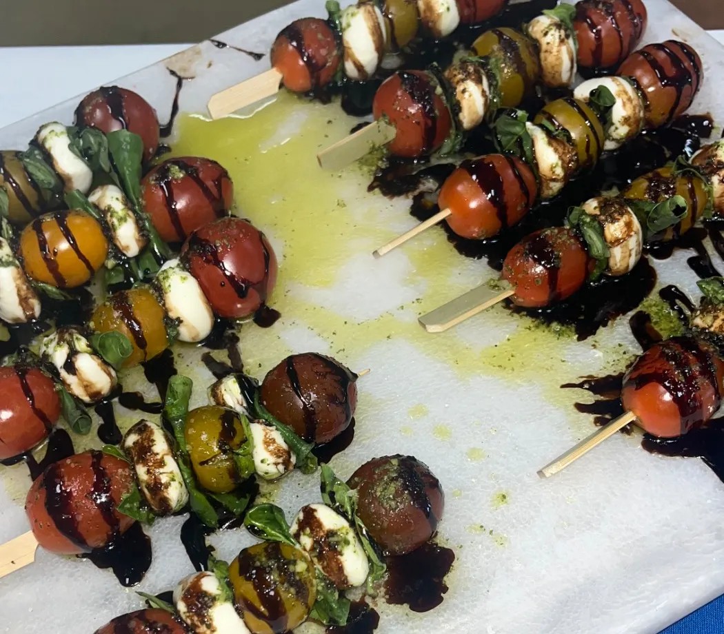 Image alt description