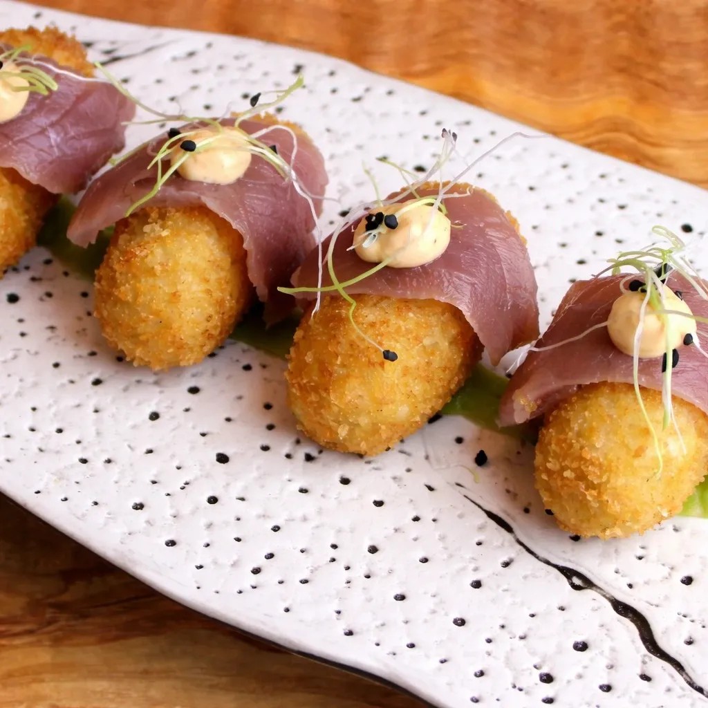 Image alt description