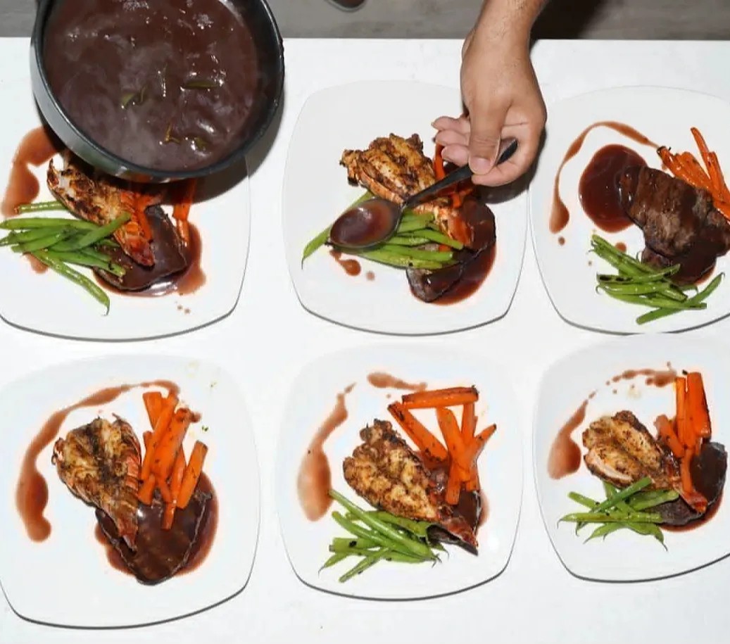 Image alt description